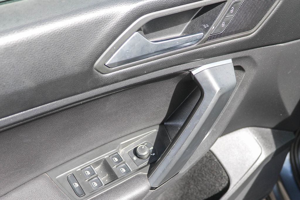 Thumbnail: 2019 Volkswagen Tiguan - 26