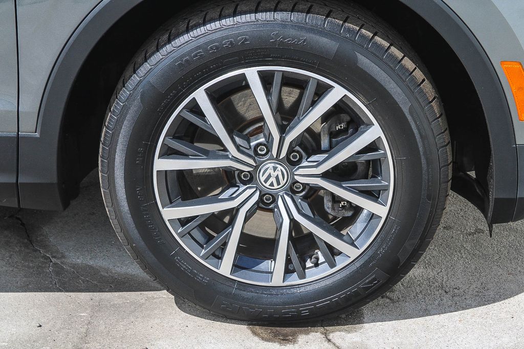 Thumbnail: 2019 Volkswagen Tiguan - 20