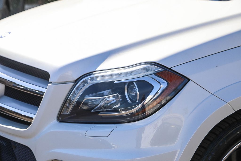 Thumbnail: 2014 Mercedes-Benz GL-Class - 9