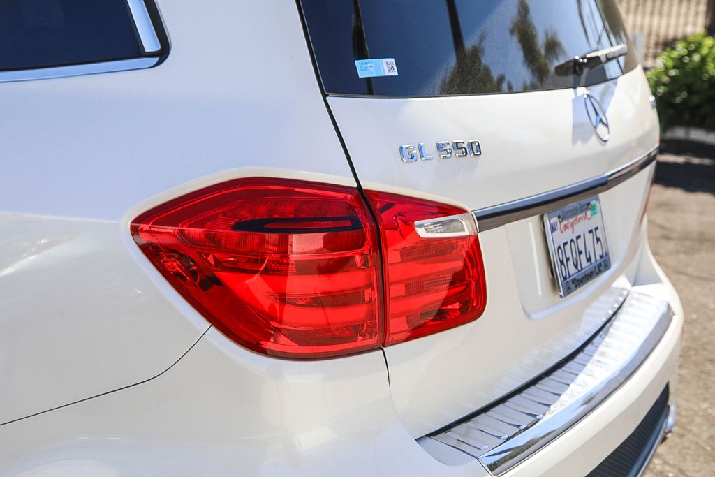 Thumbnail: 2014 Mercedes-Benz GL-Class - 11