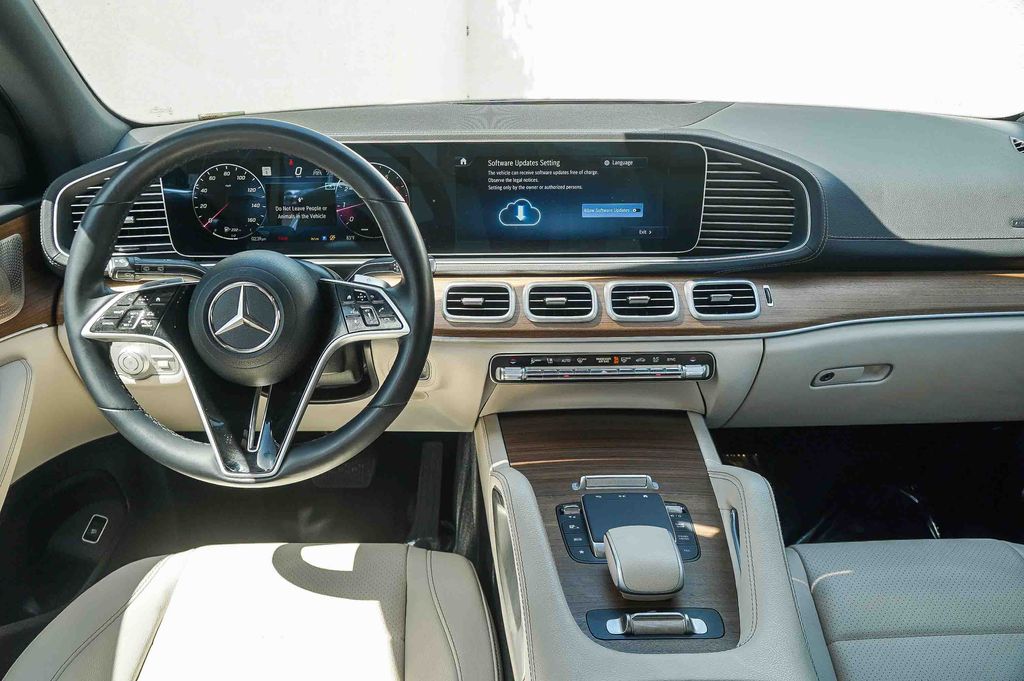 Thumbnail: 2024 Mercedes-Benz GLS - 2