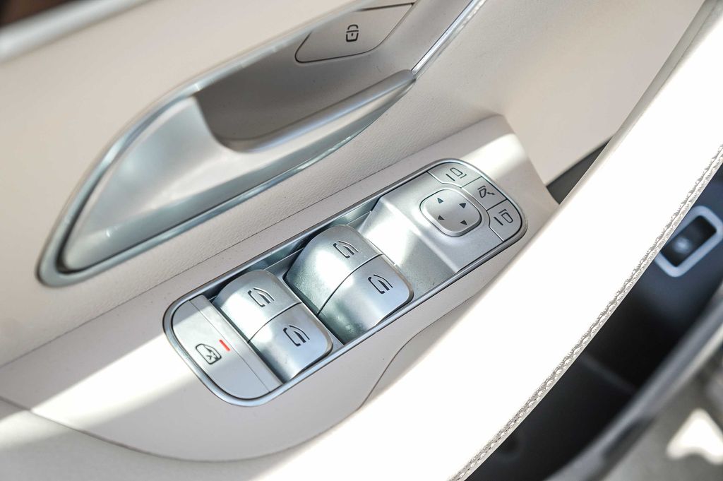 Thumbnail: 2024 Mercedes-Benz GLS - 26