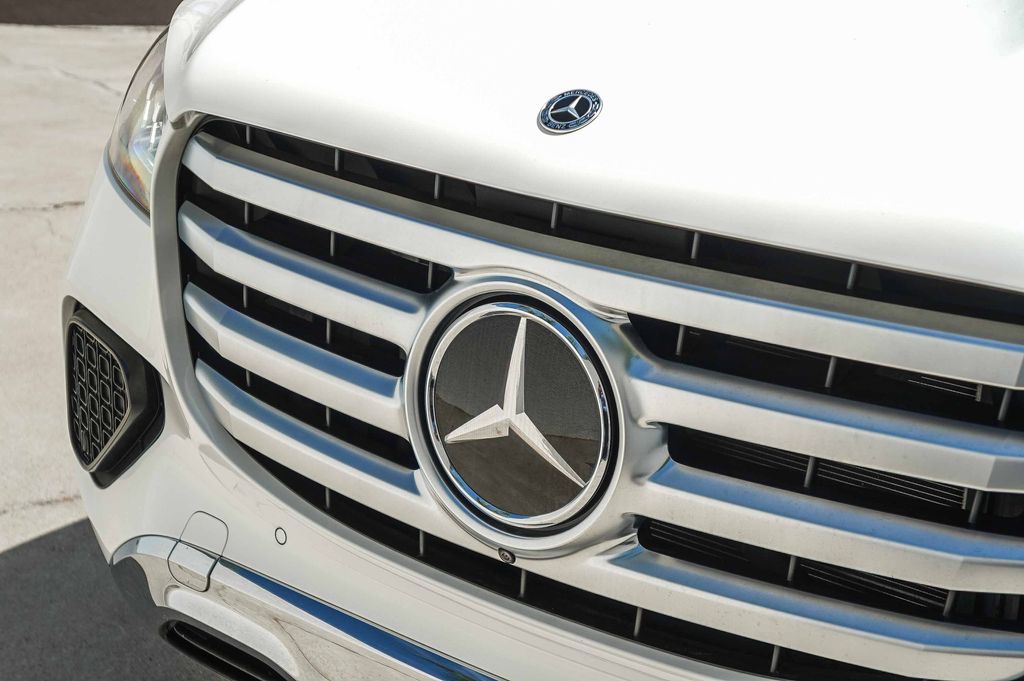 Thumbnail: 2024 Mercedes-Benz GLS - 6