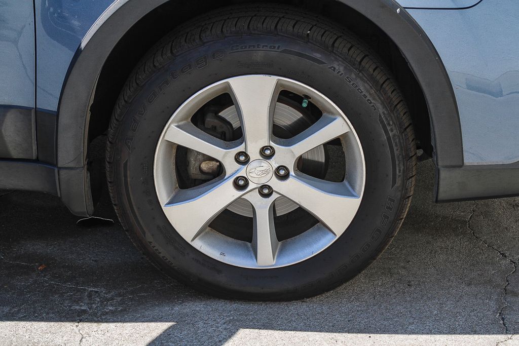 Thumbnail: 2013 Subaru Outback - 9