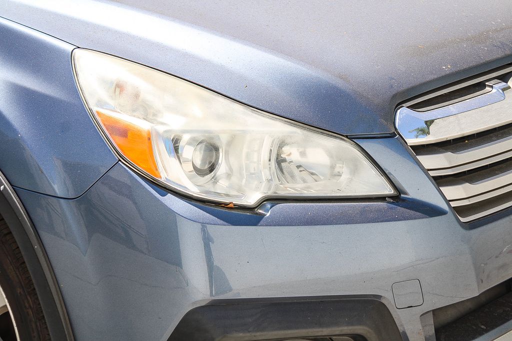 Thumbnail: 2013 Subaru Outback - 11