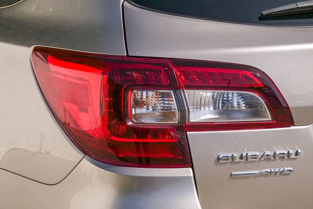 Thumbnail: 2017 Subaru Outback - 21