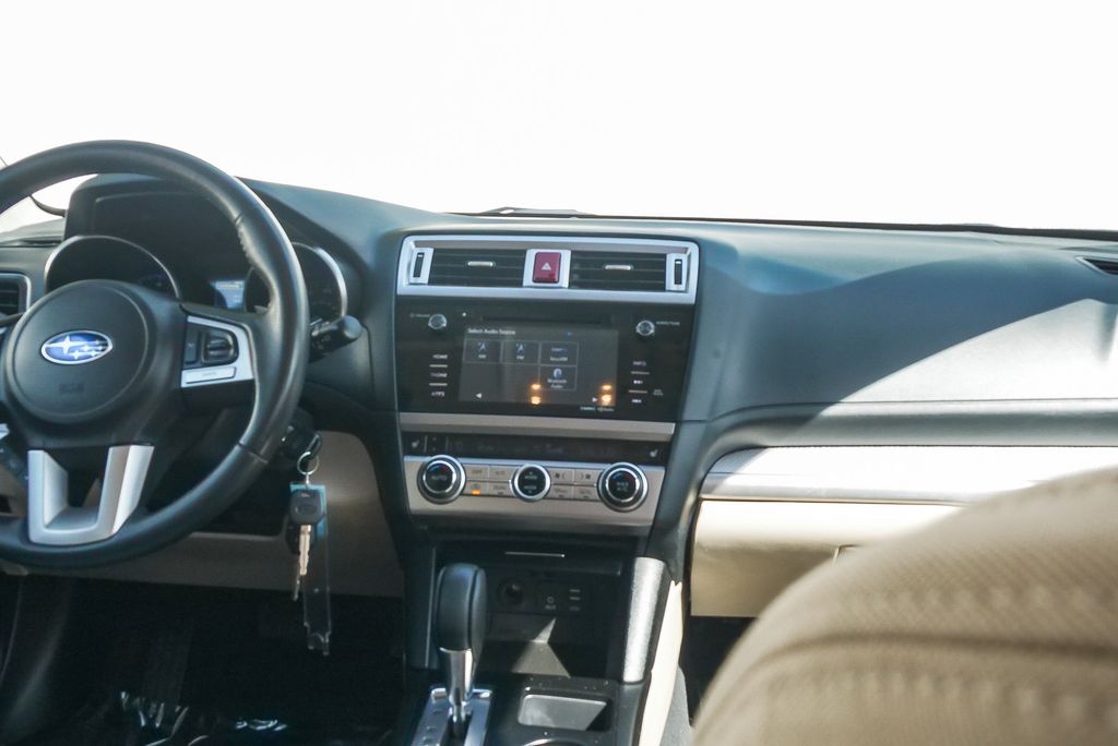 Thumbnail: 2017 Subaru Outback - 8