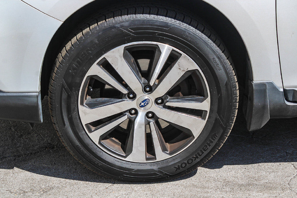 Thumbnail: 2018 Subaru Outback - 10