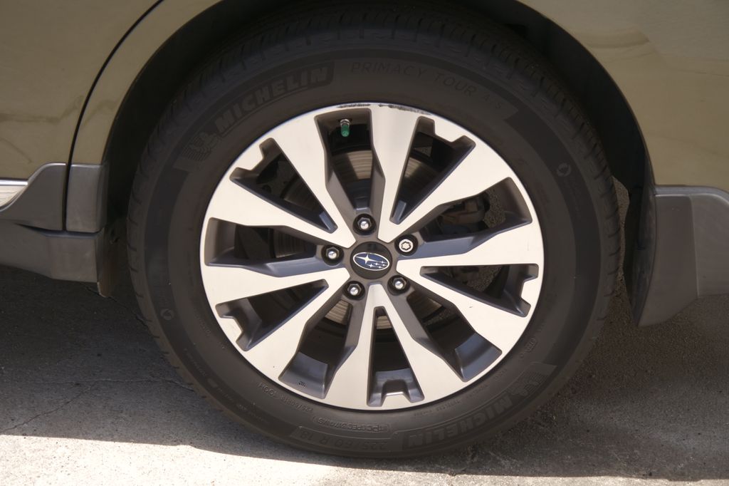 Thumbnail: 2018 Subaru Outback - 11