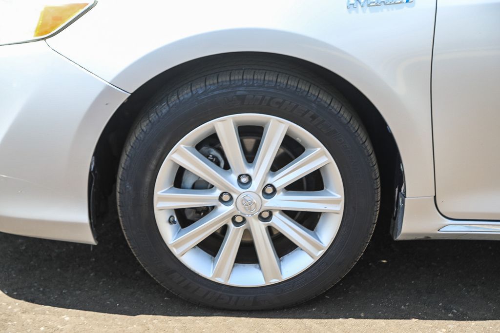 Thumbnail: 2014 Toyota Camry - 6