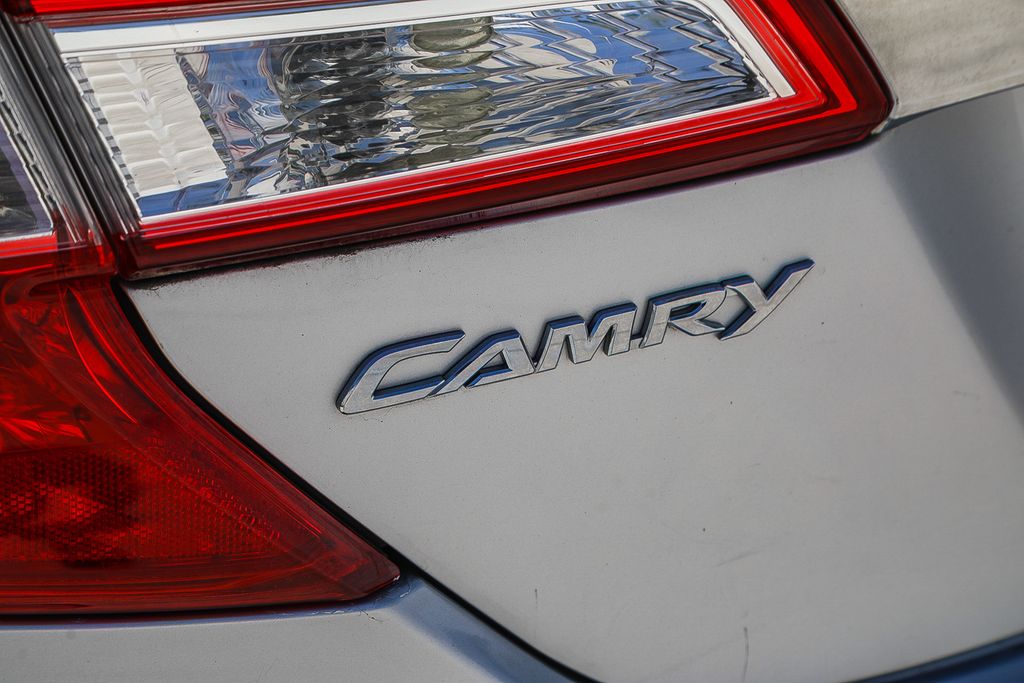 Thumbnail: 2014 Toyota Camry - 5