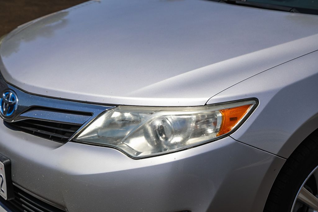 Thumbnail: 2014 Toyota Camry - 9