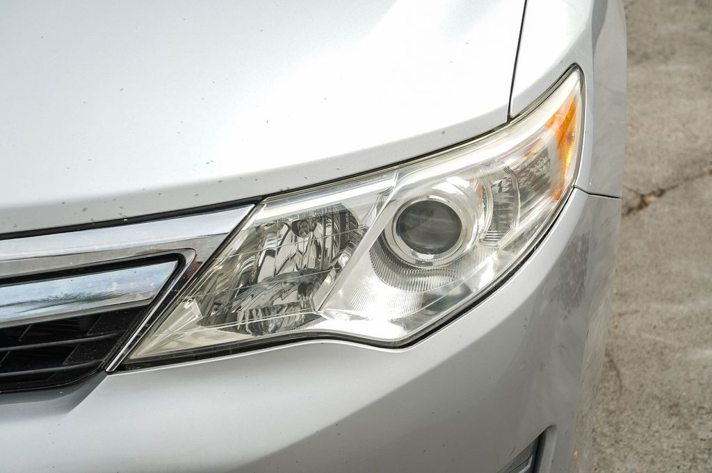 Thumbnail: 2014 Toyota Camry - 20