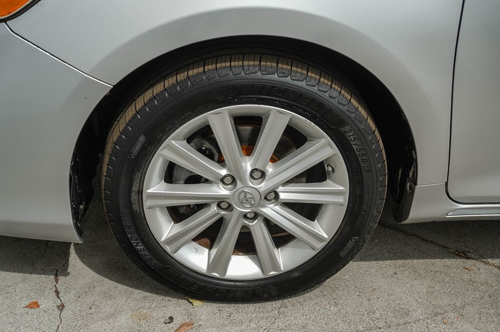 Thumbnail: 2014 Toyota Camry - 6