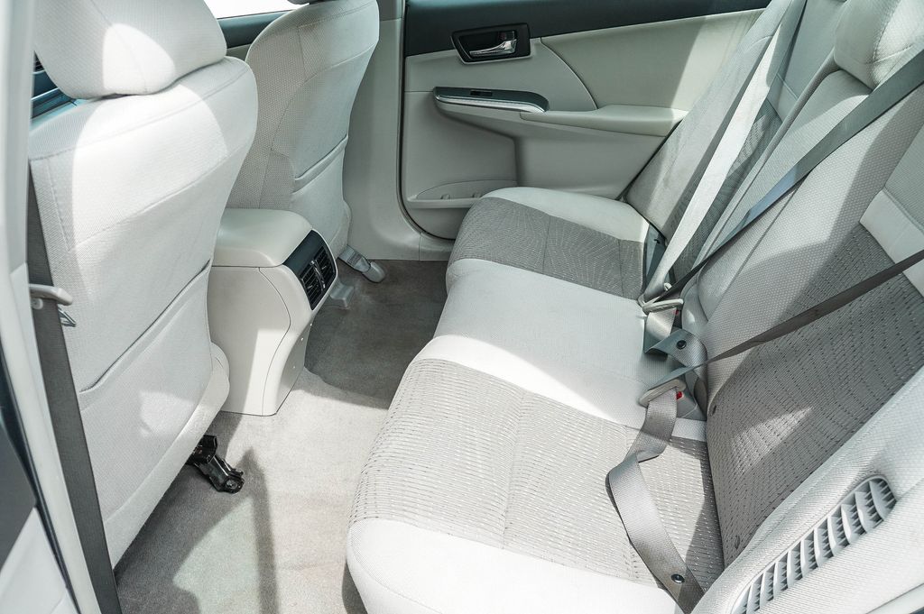 Thumbnail: 2014 Toyota Camry - 11