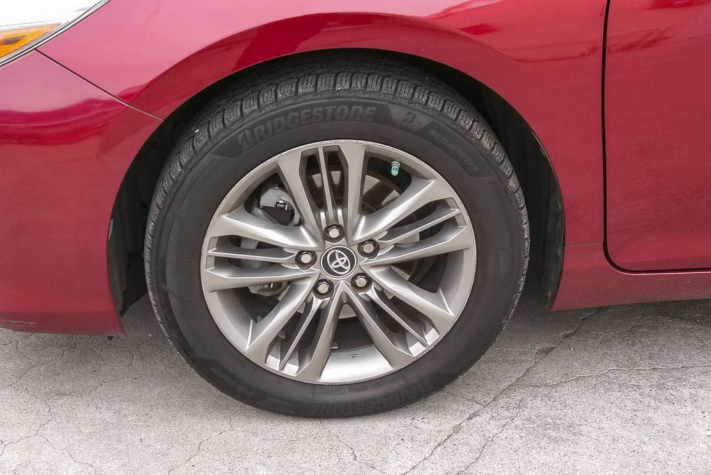 Thumbnail: 2016 Toyota Camry - 6