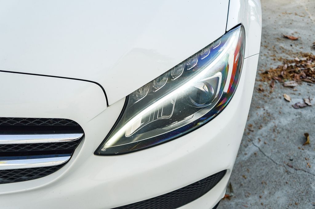 Thumbnail: 2017 Mercedes-Benz C-Class - 10
