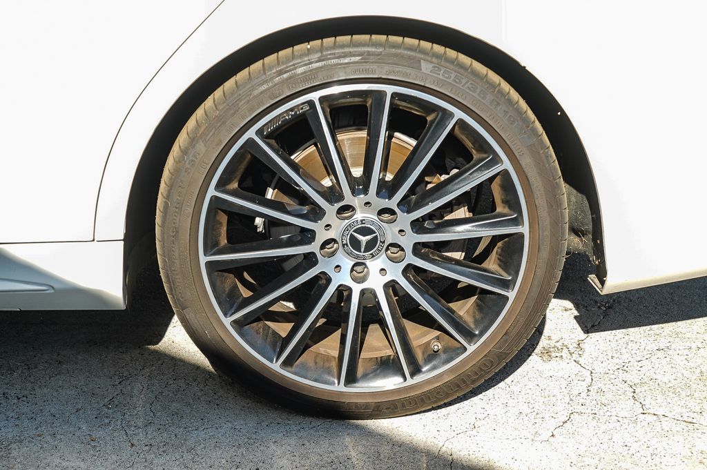 Thumbnail: 2017 Mercedes-Benz C-Class - 11