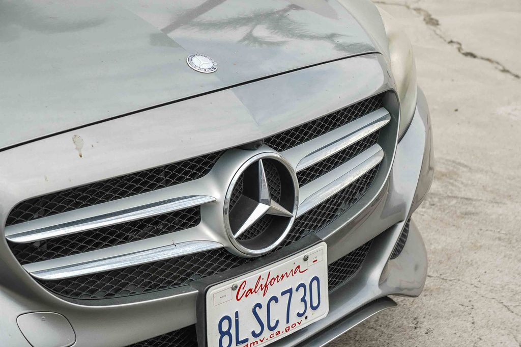 Thumbnail: 2016 Mercedes-Benz C-Class - 8
