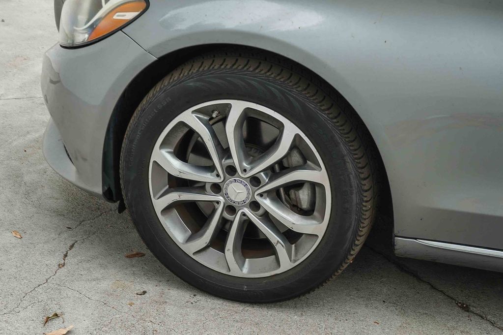 Thumbnail: 2016 Mercedes-Benz C-Class - 11