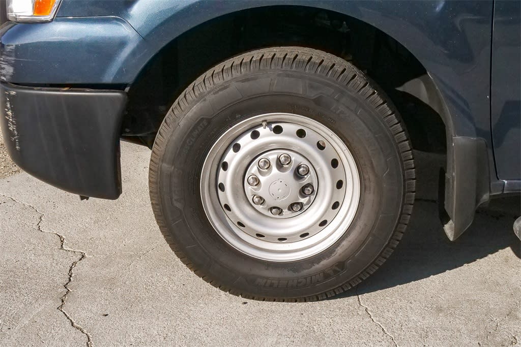 Thumbnail: 2017 Nissan NV - 6