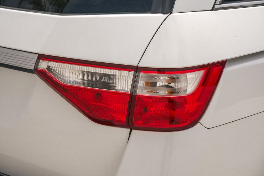 Thumbnail: 2013 Honda Odyssey - 12