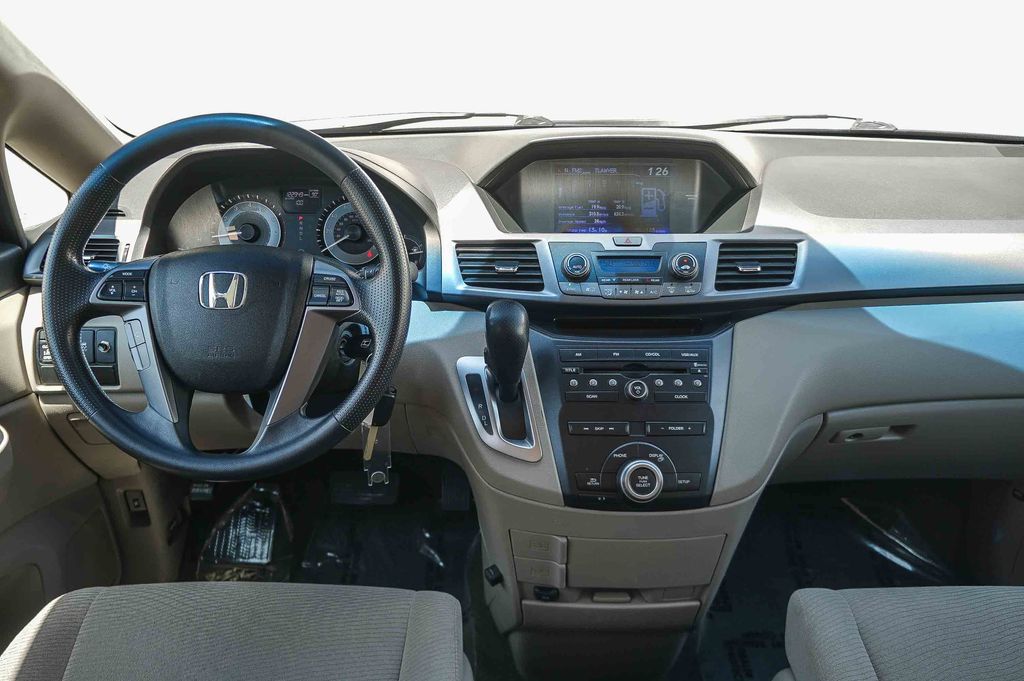 Thumbnail: 2013 Honda Odyssey - 2