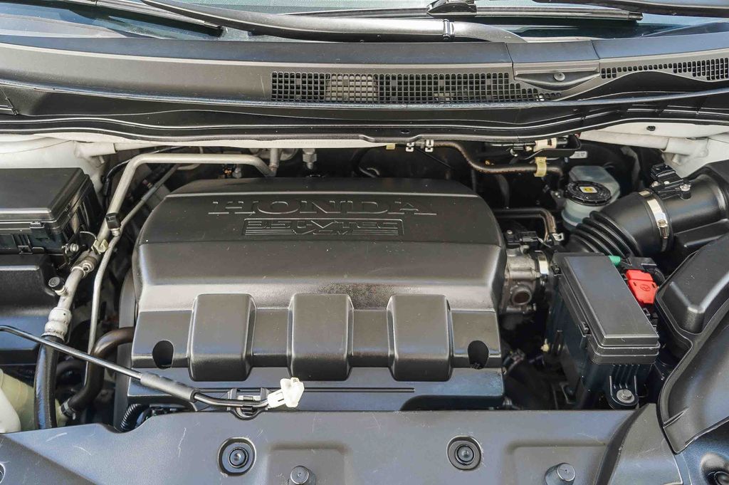 Thumbnail: 2013 Honda Odyssey - 8