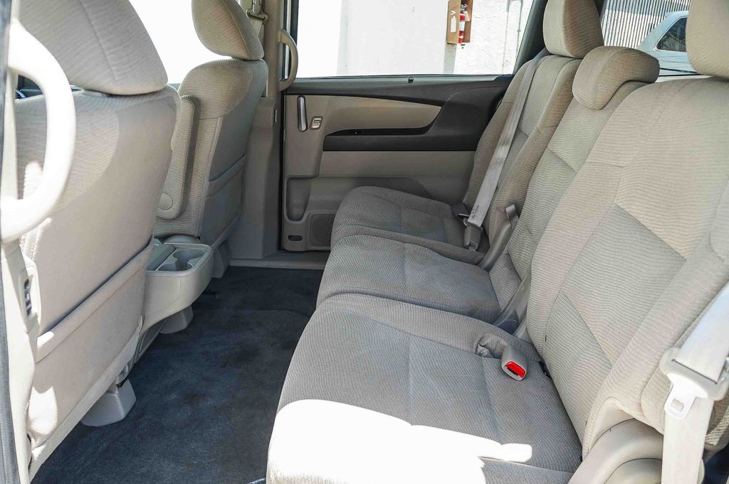 Thumbnail: 2013 Honda Odyssey - 12