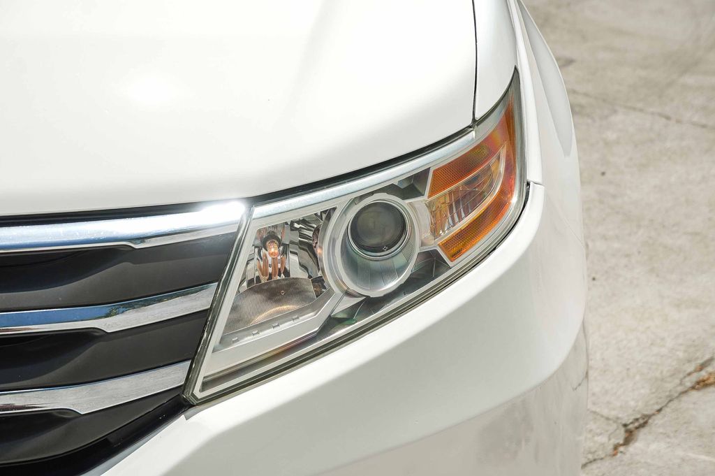 Thumbnail: 2013 Honda Odyssey - 22