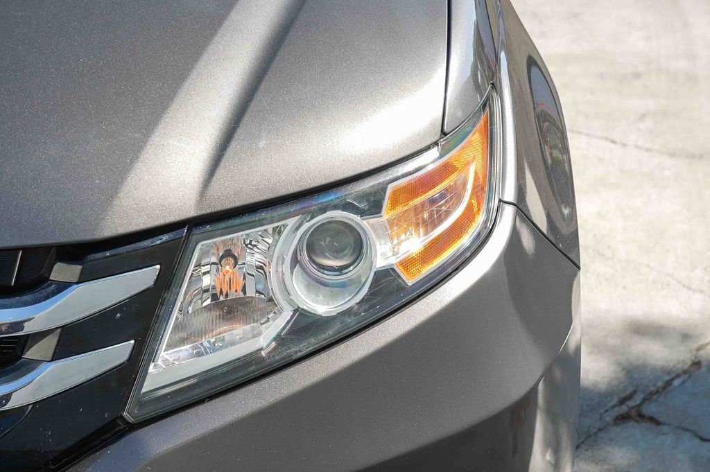 Thumbnail: 2015 Honda Odyssey - 24