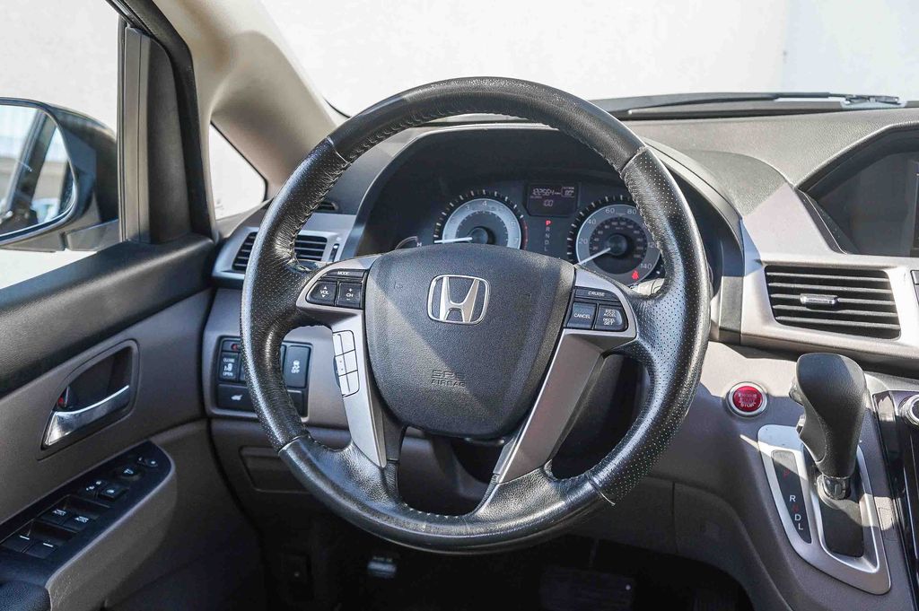 Thumbnail: 2015 Honda Odyssey - 9