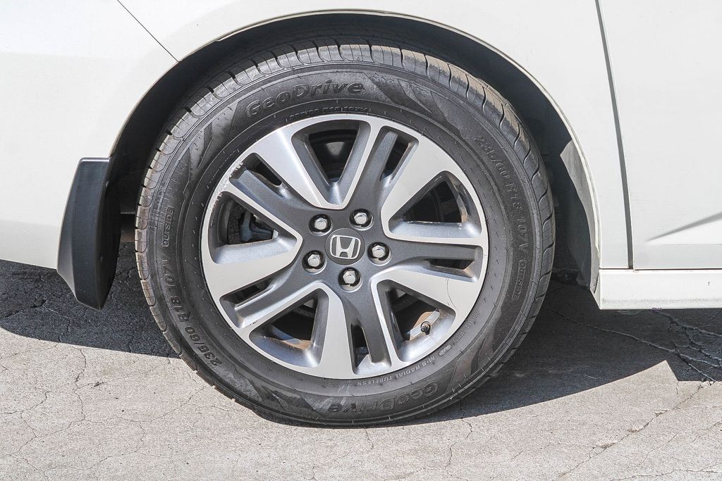 Thumbnail: 2015 Honda Odyssey - 5