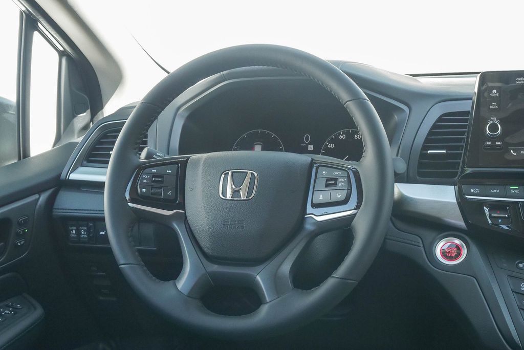 Thumbnail: 2026 Honda Odyssey - 11