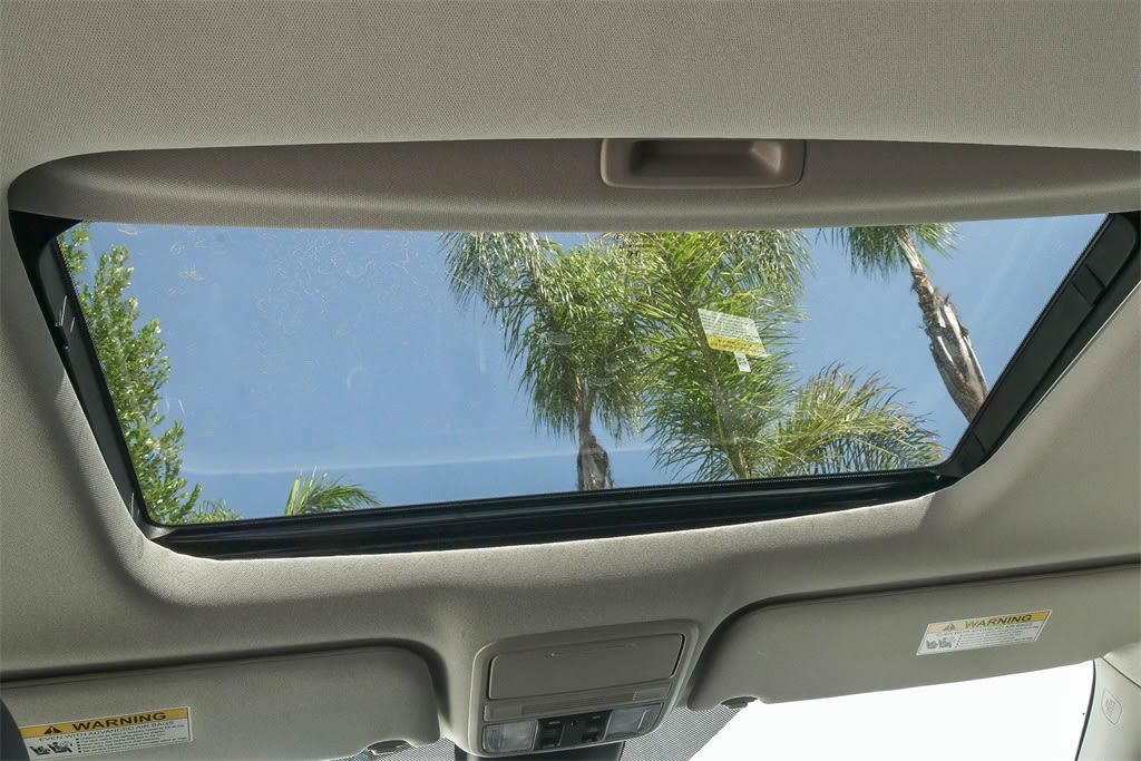 Thumbnail: 2026 Honda Odyssey - 33