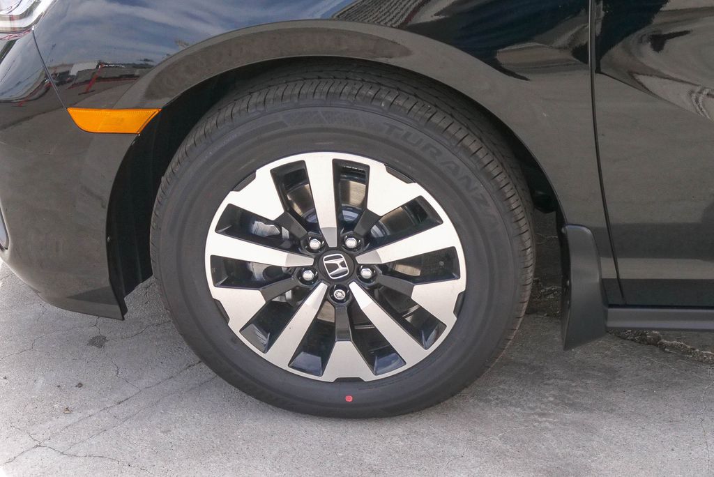 Thumbnail: 2026 Honda Odyssey - 24