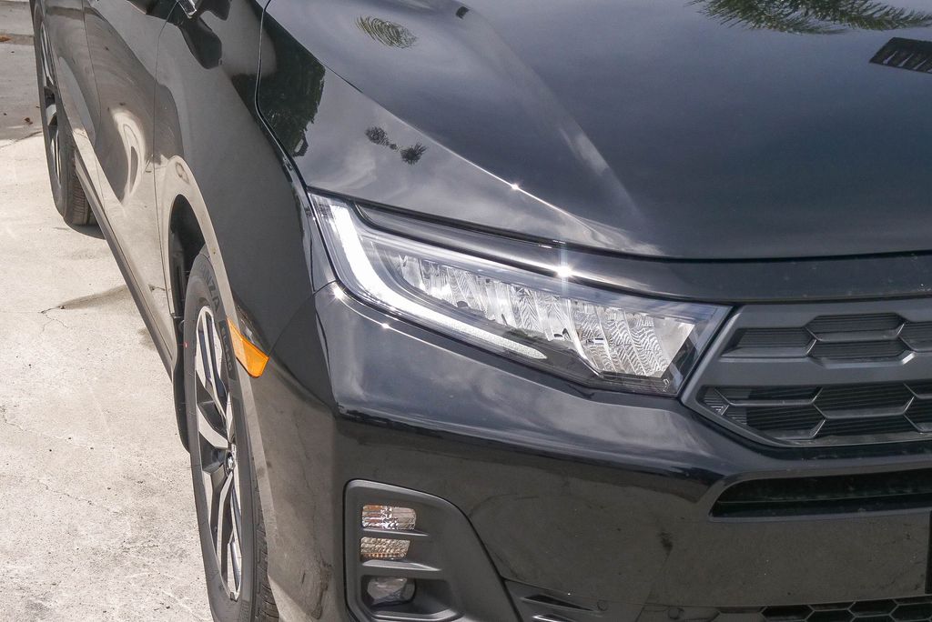 Thumbnail: 2026 Honda Odyssey - 16