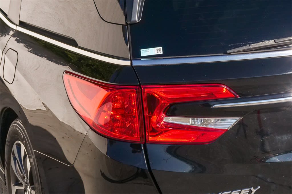 Thumbnail: 2023 Honda Odyssey - 21