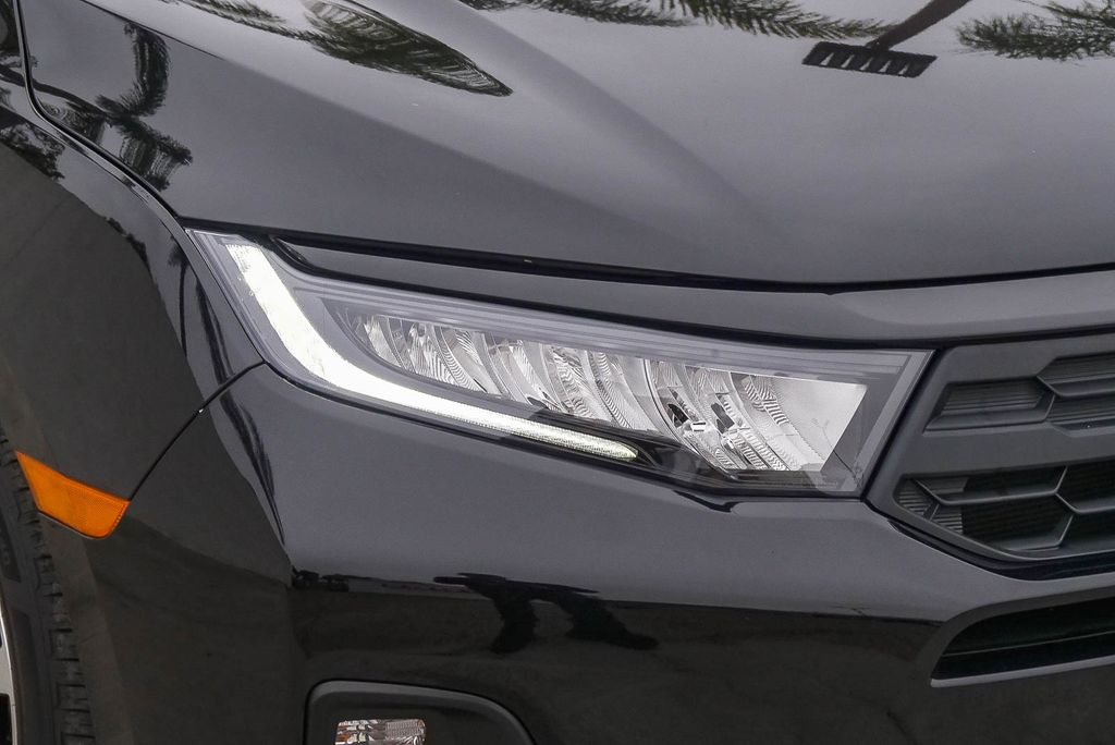 Thumbnail: 2025 Honda Odyssey - 18