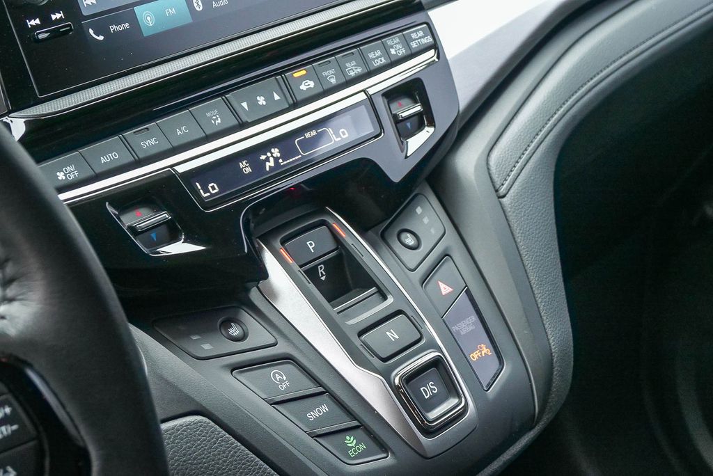 Thumbnail: 2025 Honda Odyssey - 15