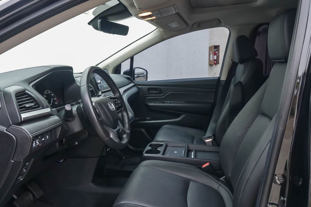 Thumbnail: 2025 Honda Odyssey - 11