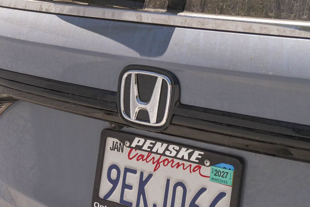Thumbnail: 2023 Honda Odyssey - 5