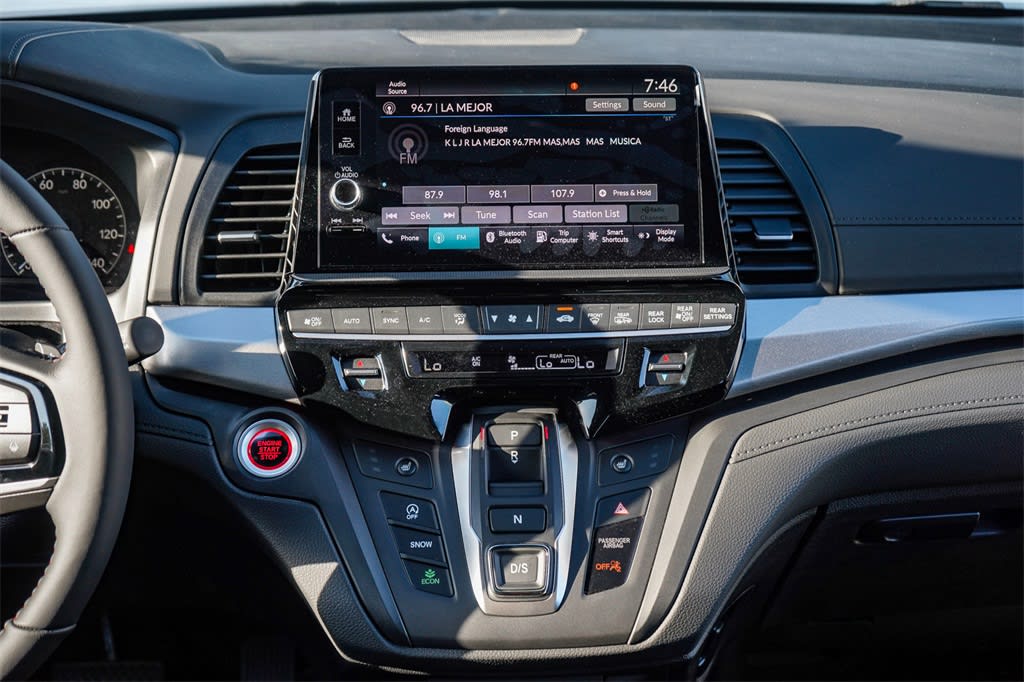 Thumbnail: 2026 Honda Odyssey - 13