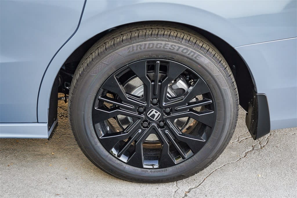 Thumbnail: 2026 Honda Odyssey - 21