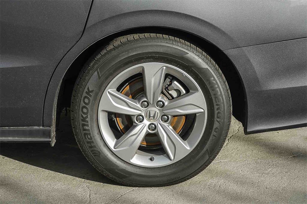 Thumbnail: 2019 Honda Odyssey - 22