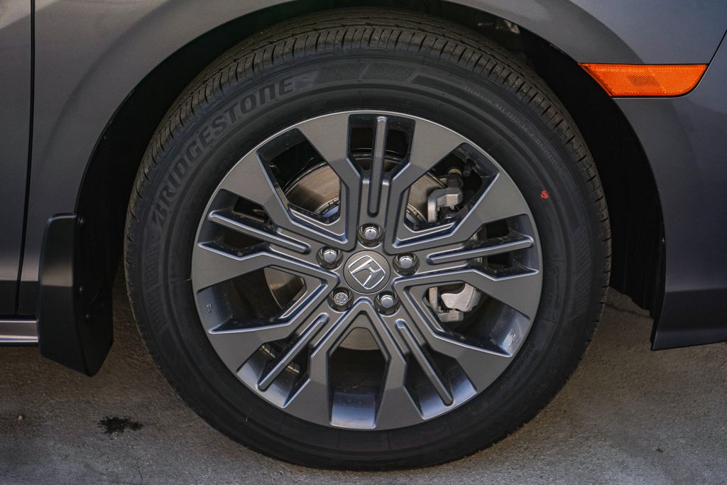 Thumbnail: 2026 Honda Odyssey - 6