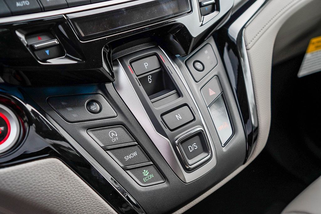 Thumbnail: 2026 Honda Odyssey - 14
