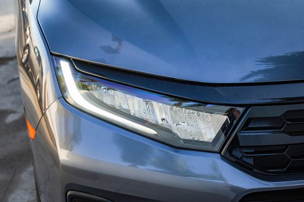 Thumbnail: 2026 Honda Odyssey - 21