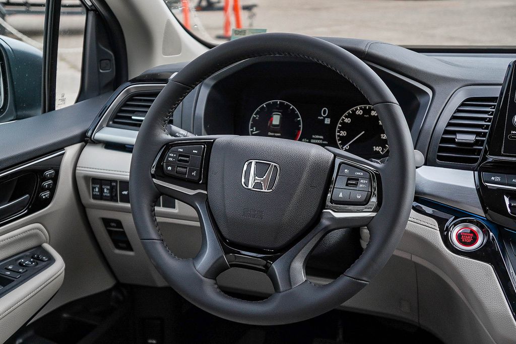 Thumbnail: 2026 Honda Odyssey - 12