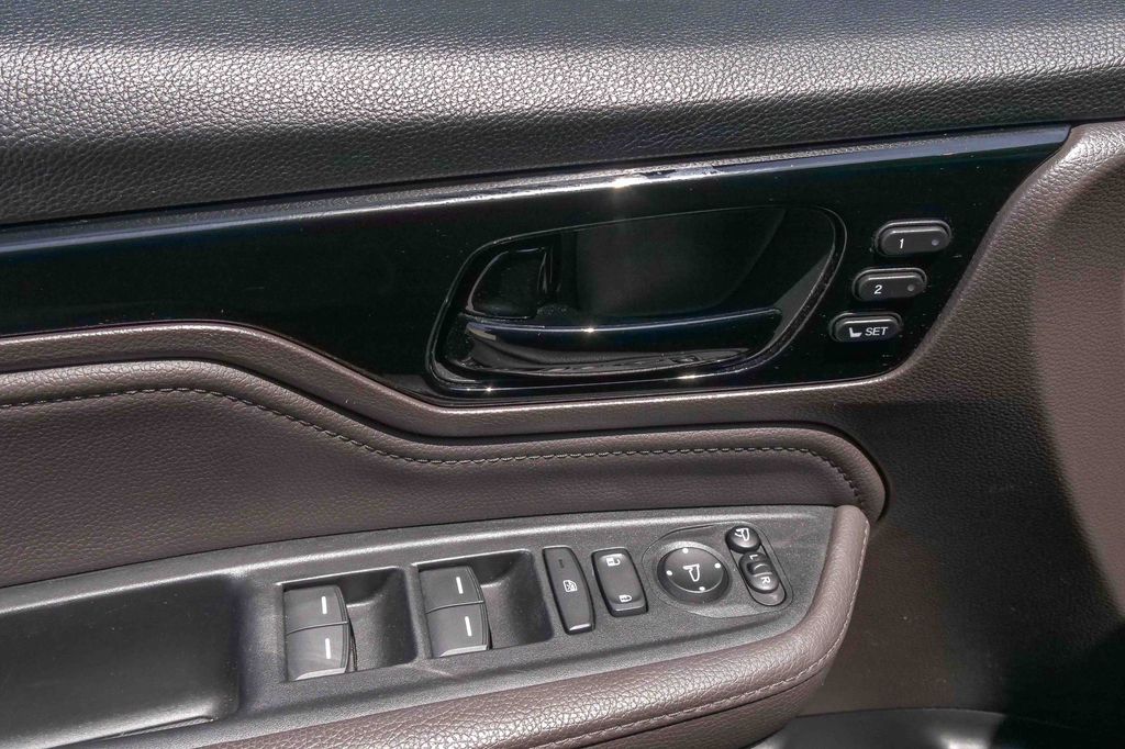Thumbnail: 2019 Honda Odyssey - 20